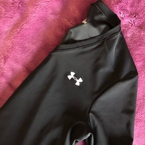 Under Armour Black Heat Gear Top